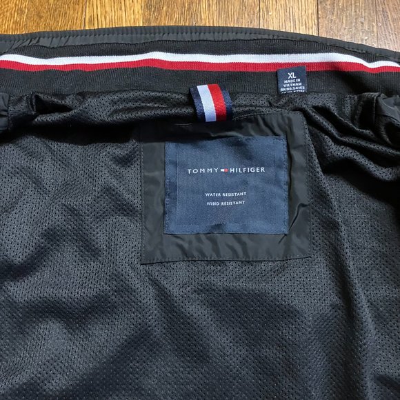 Tommy Hilfiger Men's Bomber Jacket - Black - Picture 6 of 9